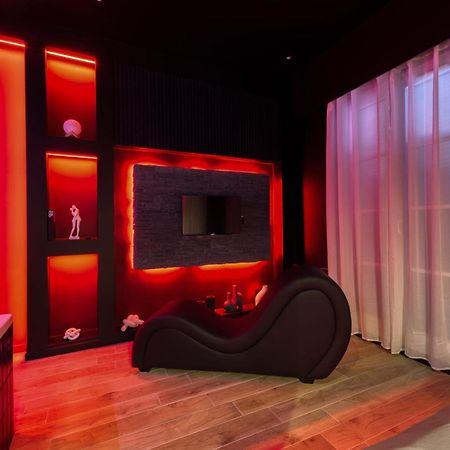Suite Deluxe - Jacuzzi Melun Ngoại thất bức ảnh